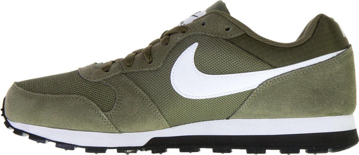 Verplicht nederlaag Vooruit Nike MD Runner 2 Sneakers Heren Sneakers - Maat 42 - Mannen - groen/wit |  bol.com