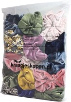 Scrunchie - 3 stuks - velvet - haarwokkel - haarelastiek -  roze - groen - zwart - velvet scrunchies
