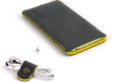 JACCET lederen iPhone 8 case - antraciet/zwart leer met geel wolvilt - Handmade in Nederland