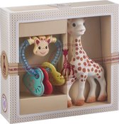 Coffret cadeau sophistiqué Sophie la girafe petit - set 3 comprenant jouet de dentition Sophie la girafe et hochet cœur