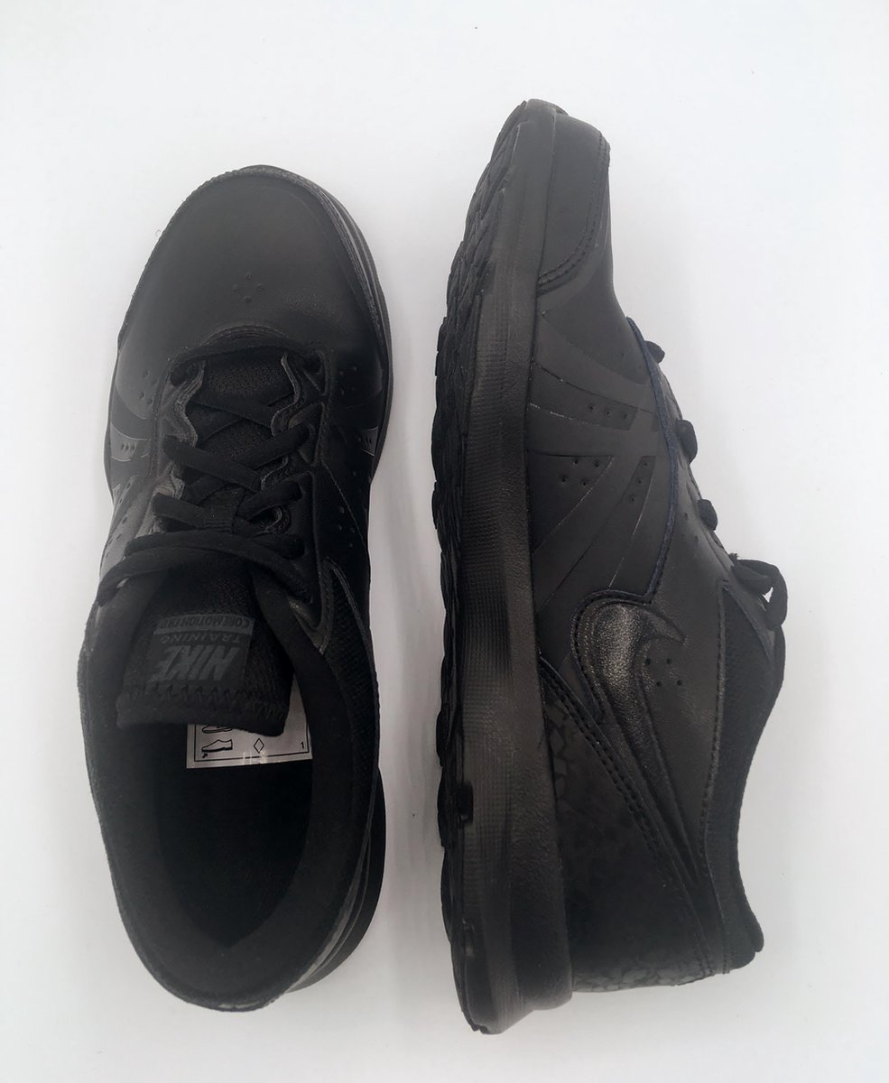 women's nike core motion tr 2