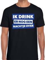 Ik drink er nog een nachtje over blauw/wit tekst zwart heren L