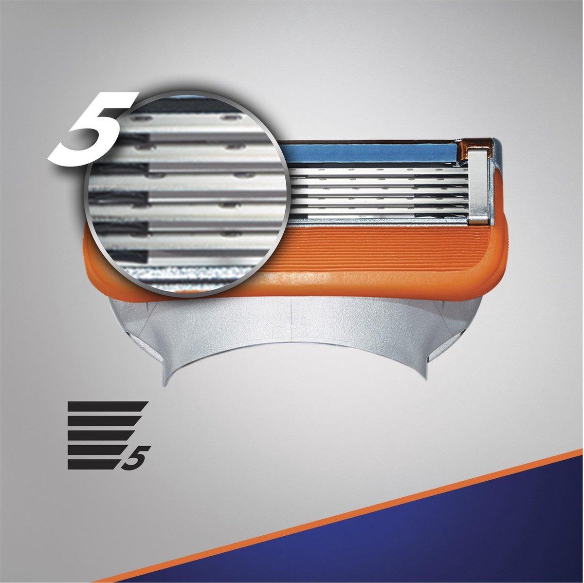 Gillette Fusion5 verpakking met 4 scheermesjes, oranje en geel. 'LAMES AMÉLIORÉES VERBETERDE MESJES'.