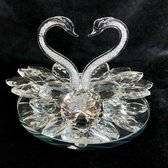Kristal glas zwaan 2 in 1 18x11cm met met kristal glas diamant van 4CM De nek van de zwaan heeft prachtige witte kleine deeltjes van kristaldiamanten.