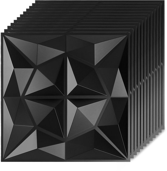 Stapel zwarte 3D-wandpanelen met geometrisch patroon.