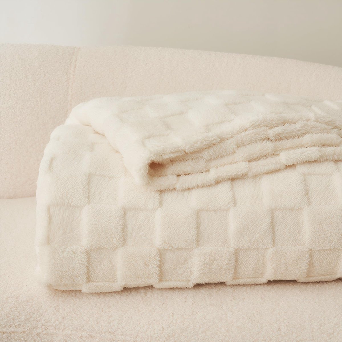 Ibenzoa® Zachte en Warme Pluizige Deken voor Comfort in Elke Seizoen en Ruimte