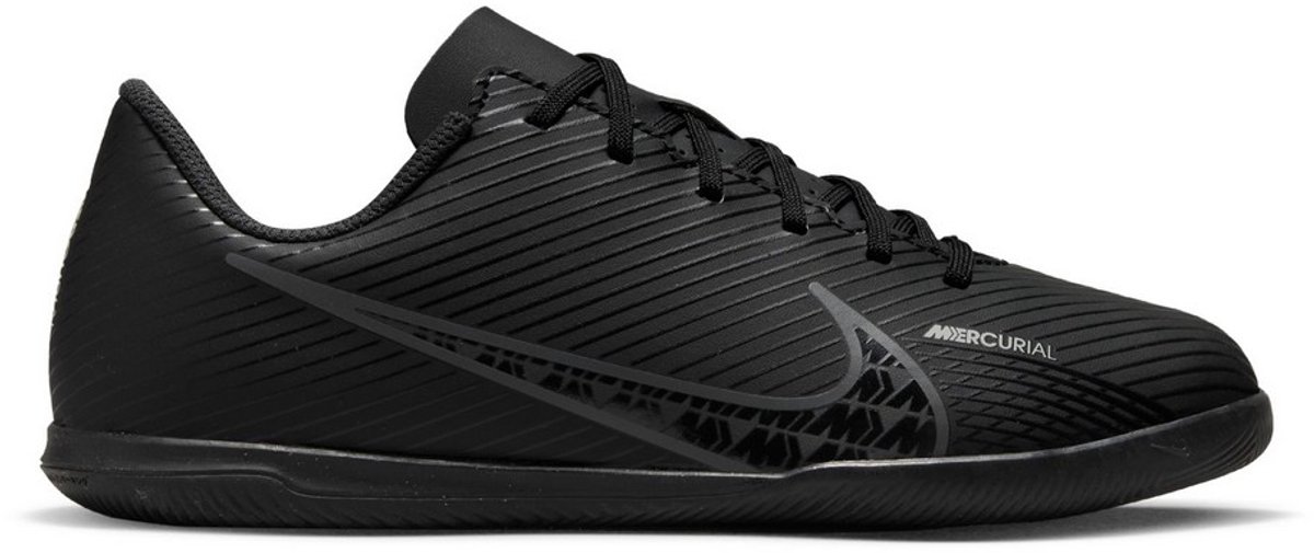 Nike Vapor 15 Club - Indoor Sportschoen - kids - Zwart - Maat 35.5