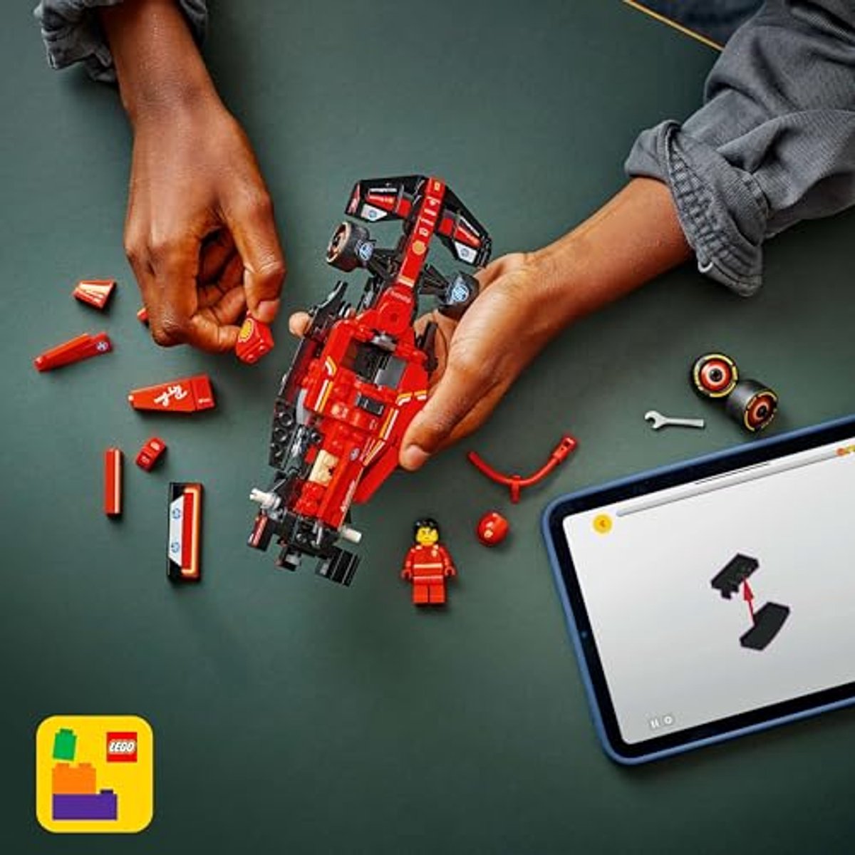 LEGO Speed Champions Ferrari SF-24 F1 Racewagen Set - 77242 — afbeelding 14