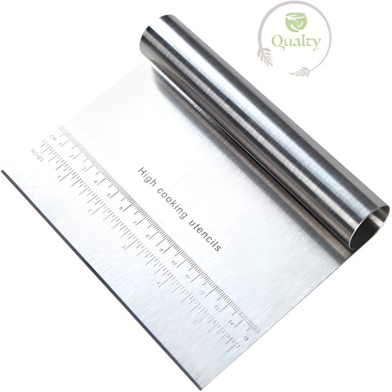 MasterClass Deegschraper met handvat en maatverdeling voor pizza, brood, gebak, roestvrij staal, 15 x 7,5 cm, zilver MasterClass Deegschraper met handvat en maatverdeling voor pizza, brood, gebak, roestvrij staal, 15 x 7,5 cm, zilver