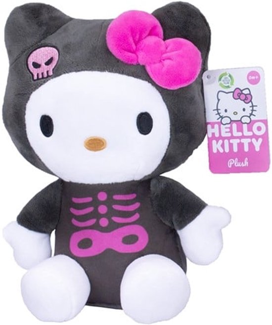 Hello Kitty pluche knuffel in grijze outfit met roze strik en schedeldetail. Het shirt heeft een roze skeletprint. Afmeting: 25 cm.