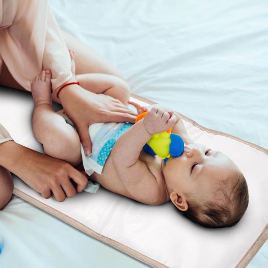 Baby Verschoonmatje - Verschoningsmatje Voor Onderweg - Foldable Travel Changing - Draagbaar Verschoonmatje - Waterbestendig - Verschoningsmatje - Aankleedkussens - Diaper Mat with Magic Stickers for Trips Travel Tours van Merkloos — afbeelding 4