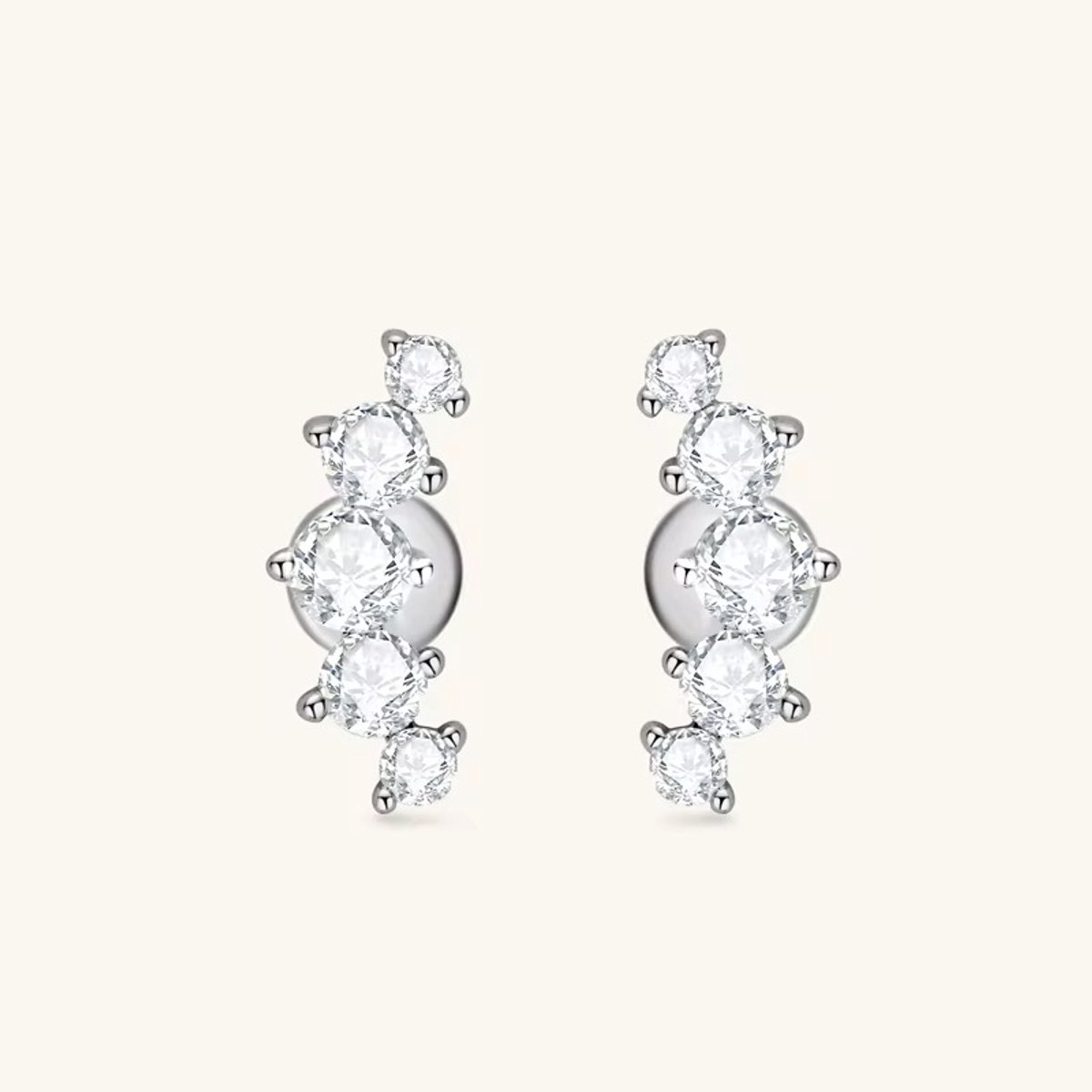 Selevie Oorbellen Zilver met vijf Moissanite - 0.2ct - Oorknopjes - Earrings with Moissanite stones