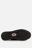 Zool van de sneaker met een grof profiel en het "rollingssoft" logo.