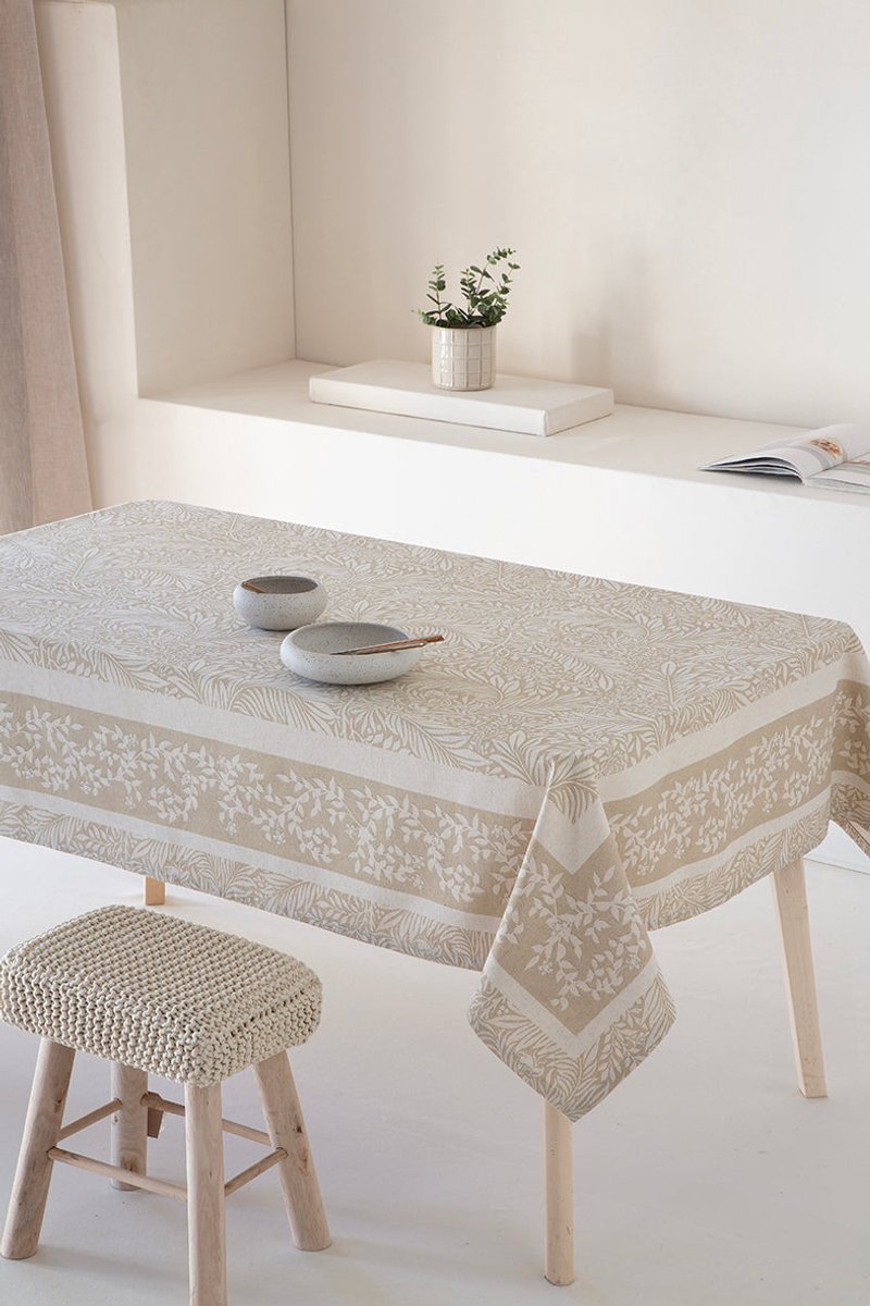 Tafelkleed Beige 150x150 cm - Klassiek - klassiek, elegant, tafeldecoratie - Linen & Grace