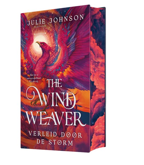 Boekomslag van 'The Wind Weaver' met een rode feniks met open vleugels en de tekst 'Het lot is onvoorspelbaar. Net als zij...'.