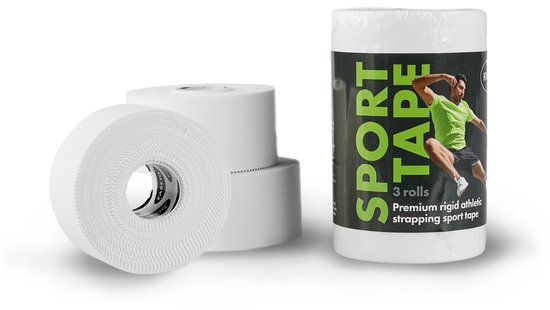 Trois rouleaux de bande de sport blanche avec un emballage montrant un homme faisant du sport. "SPORT TAPE 3 rolls Premium rigid athletic strapping sport tape".