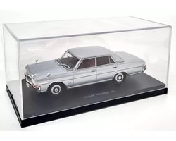Nissan President 252 - 1:43 - Ebbro