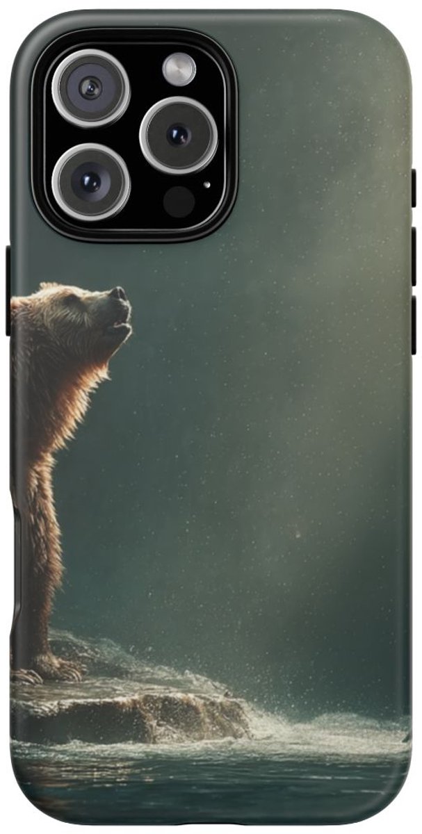 Bruine Beer bij Rivier met Zalm – Telefoonhoesje Geschikt voor iPhone 16 Pro Max