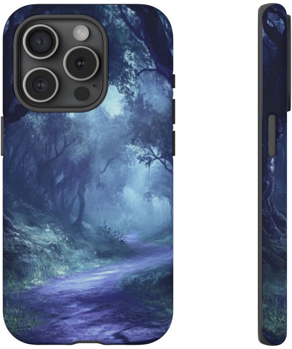 Mysterieus Bospaadje met Mist – Telefoonhoesje Geschikt voor iPhone 15 Pro
