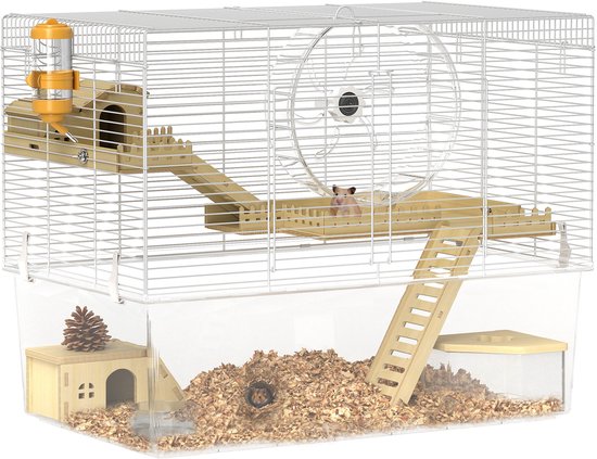 Witte hamsterkooi met houten verdiepingen, loopwiel, drinkfles en hamsters.