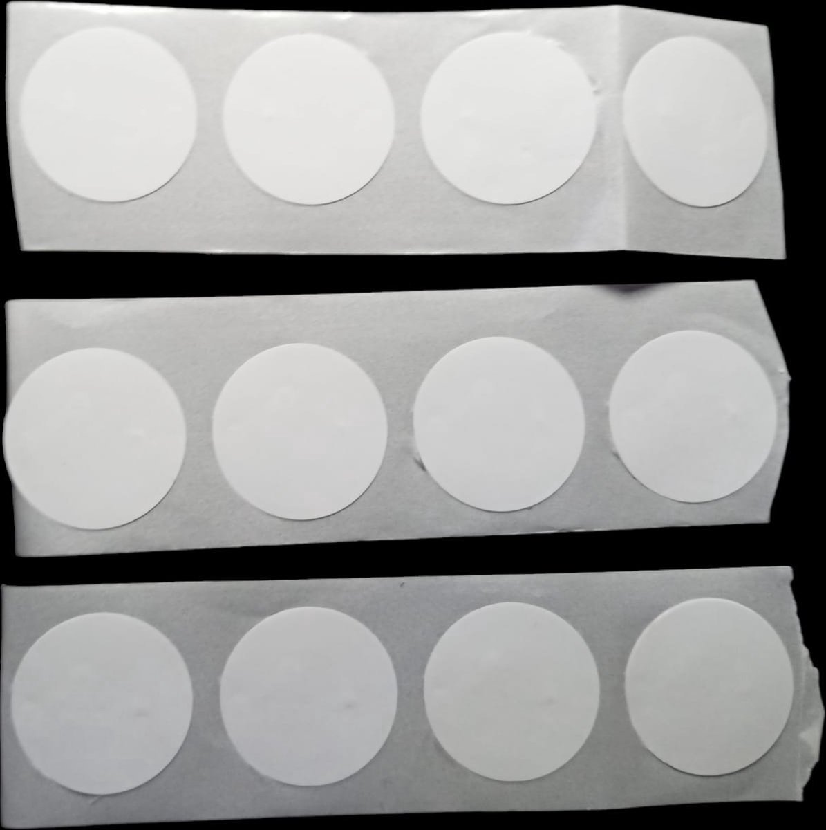 TeleBeni 24 X Ntag215 NFC Tag Paper COIN beschrijfbare Token RFID 13,56 MHz Compatibel met alle NFC lezers/schrijvers/Telefoons. Zeer geschikt voor toegang in elektrische kluizen, deuren en beveiliging, direct verzenden van SMS, Wha