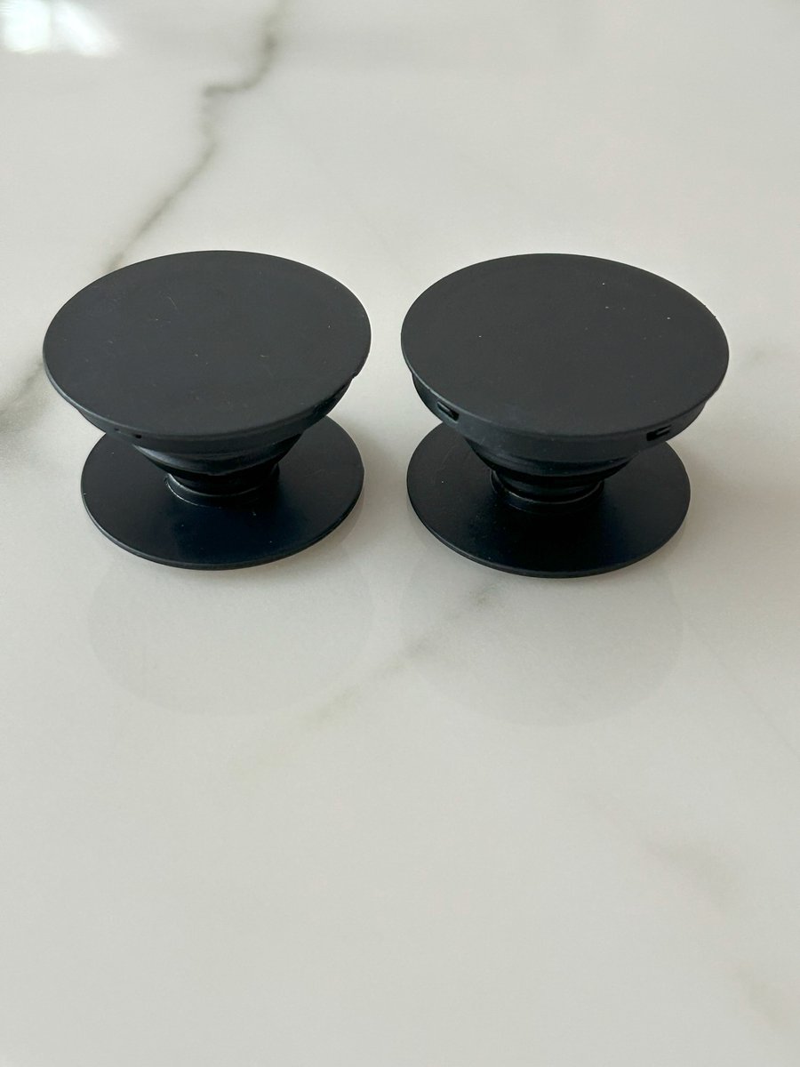 2 stuks Telefoon Grip & Stand – Universele Smartphone Houder – Opvouwbaar & 360° Draaibaar – Past op Elke Telefoon of Hoesje - Zwart