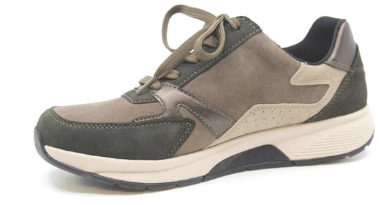 Bruine Gabor sneaker met veters, rits en contrasterende panelen.