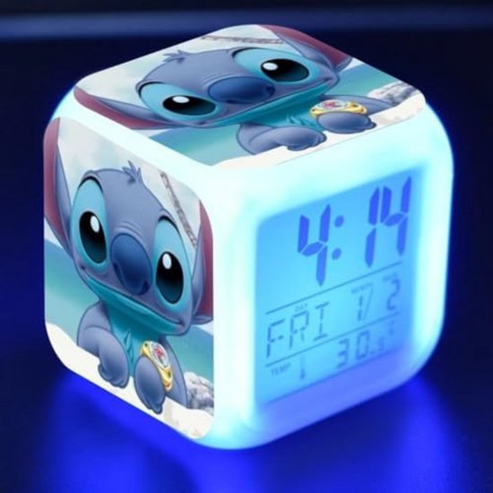 Maak Tijd Magisch met Onze Klein Formaat 3-Inch Stitch LED Anime Wekker!