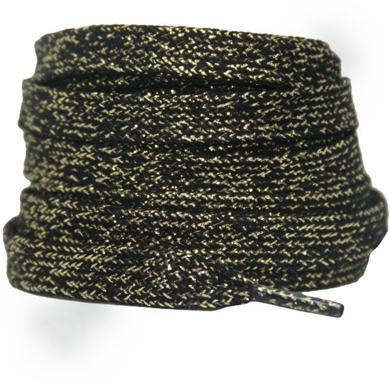 Platte veters van 120cm in zwart met glinsterend gouddraad. De veters hebben een textuur van fijne draadjes.