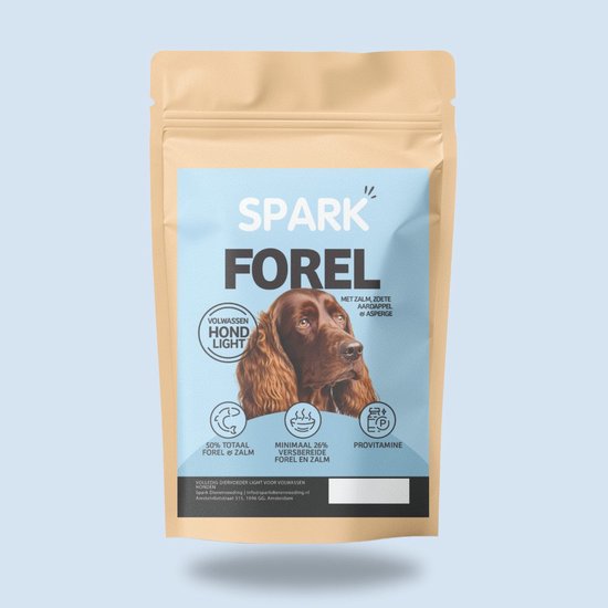 Bruine Spark verpakking met foto van een bruine setter hond. Op de voorkant staat 'SPARK FOREL', 'HOND LIGHT' en 'MET ZALM, ZOETE AARDAPPEL & ASPERGE'.