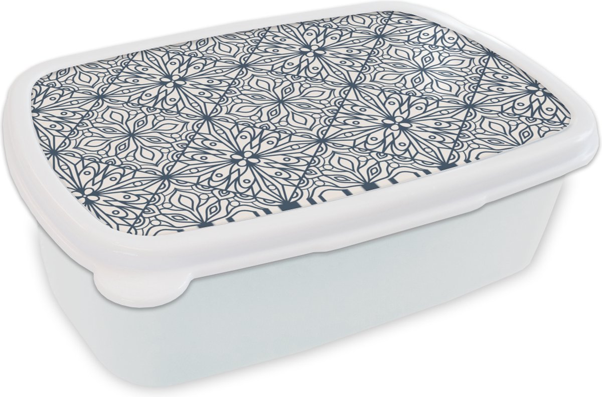 Broodtrommel Wit - Lunchbox - Brooddoos - Patronen - Ruit - Zwart - Wit - 18x12x6 cm - Volwassenen