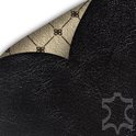Étui en cuir noir avec motif losange et '88' à l'intérieur.