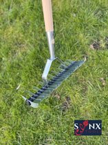 Synx Tools - Râteau Verticutter galvanisé - Aérateurs de pelouse - Scarifier / Râteaux - Travailleurs du sol - Articles de jardin / Outils de jardin de jardin - Y compris poignée 160cm
