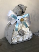 Luiertaart driehoek small - kraamcadeau - babyshower - kraamfeest - baby cadeau - kraamcadeau meisje