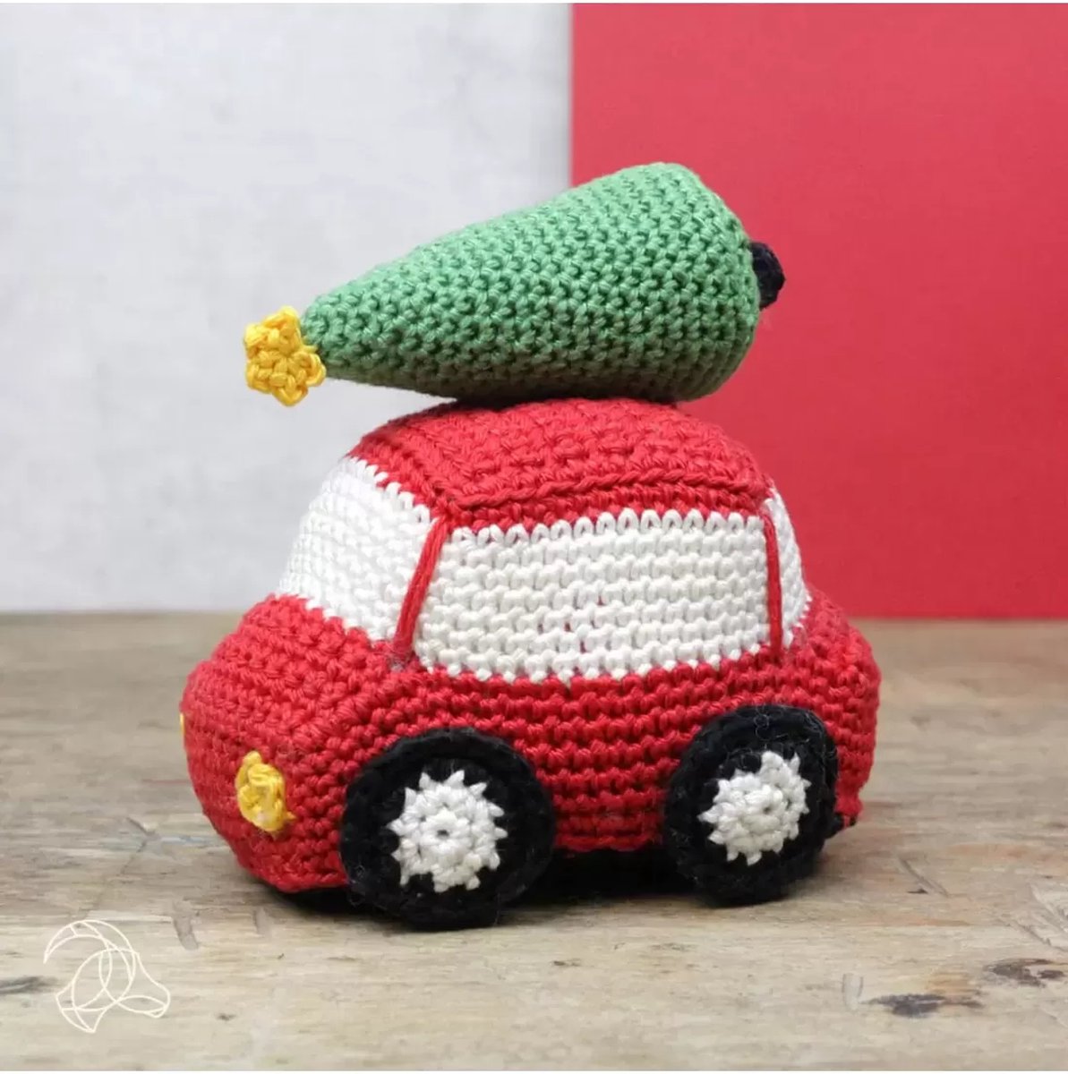 Hardicraft haakpakket kerstauto 12x11 cm - kerst haken decoratie. — afbeelding 3
