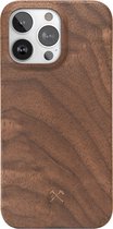 iPhone 13 Pro Max Backcase hoesje - Woodcessories -  Walnotenhout - Hout