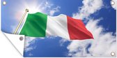 Tuinposter De vlag van Italië wappert in de lucht - 60x30 cm - Tuindoek - Buitenposter