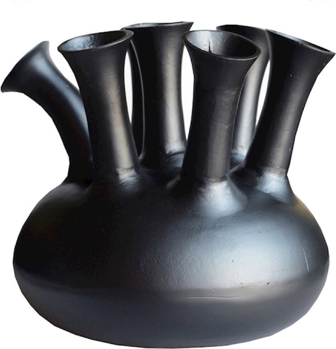 Vase The World Toetervaas Amsterdam | Zwart | 7 Toeters | Tulpenvaas | Metaal | Ø43 x H33 cm | Vase the world