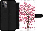 Bookcase Geschikt voor iPhone 11 Pro telefoonhoesje - Een illustratie van een boom met hartjes - Met vakjes - Wallet case met magneetsluiting