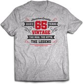 65 Jaar Legend - Feest kado T-Shirt Heren / Dames - Antraciet Grijs / Rood - Perfect Verjaardag Cadeau Shirt - grappige Spreuken, Zinnen en Teksten. Maat L