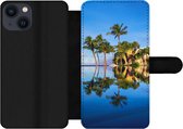 Étui pour téléphone Adapté pour iPhone 11 - Les palmiers se reflètent sur l'eau de la plage de Wailea à Hawaï - Avec poches - Étui portefeuille avec fermeture magnétique