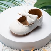 Witte casual kinderschoen met strikje en klittenband -  1 jaar tot 18 maanden - Maat 22/24 - Kinder schoen - Babyschoen - Baby schoen - Baby schoentje - Ballerina - Baby ballerina