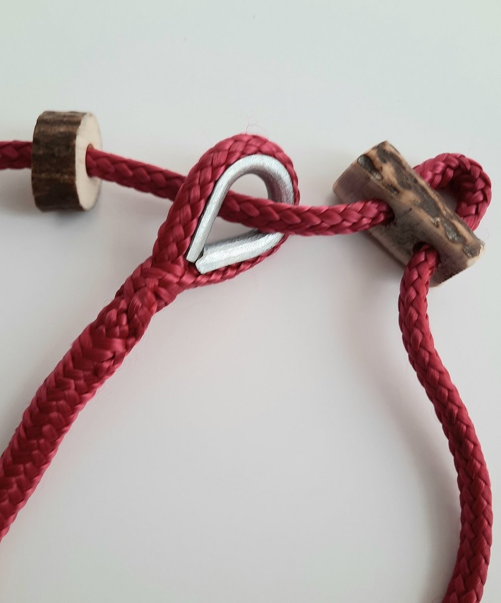 Abany quality design – soepele dunne 6 mm jachtlijn - lengte 1.80 cm rood – hondenlijn voor jachttraining - anti inspringlijn - vanglijn met dubbele reehoorn – hertengewei stop – retriever lijn - jachtlijn - sliplijn - 18SHW21005