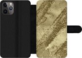 Bookcase iPhone 11 Pro telefoonhoesje - Glitter - Goud - Abstract - Met vakjes - Wallet case met magneetsluiting