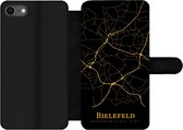 Bookcase Geschikt voor iPhone 7 telefoonhoesje - Bielefeld - Kaart - Goud - Met vakjes - Wallet case met magneetsluiting