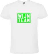 Wit T shirt met print van " Wijn Team " print Neon Groen size XXXXL