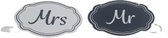 Deurhanger met tekst "Mr" en ''Mrs'' - Zwart / Wit - Hout - 20 x 13 cm - Set van 2 - Trouwen - Married - Hanger - Hal accessoire - Accessoire