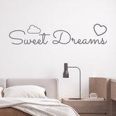 Stickerheld - Muursticker Sweet dreams - Slaapkamer - Droom zacht - Slaap lekker - Engelse Teksten - Mat Donkergrijs - 27.8x131.3cm