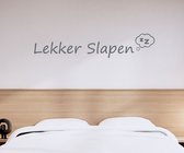 Stickerheld - Muursticker Lekker slapen - Slaapkamer - Droom zacht - Wolkje Zzz - Nederlandse Teksten - Mat Donkergrijs - 26.6x131.3cm