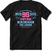 95 Jaar Legend - Feest kado T-Shirt Heren / Dames - Licht Blauw / Licht Roze - Perfect Verjaardag Cadeau Shirt - grappige Spreuken, Zinnen en Teksten. Maat XL